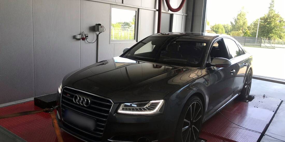 AUDI A8 D4 4.0TFSI 520KM